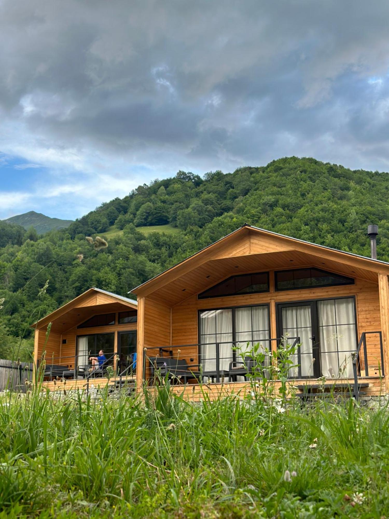 Mestia Villas エクステリア 写真