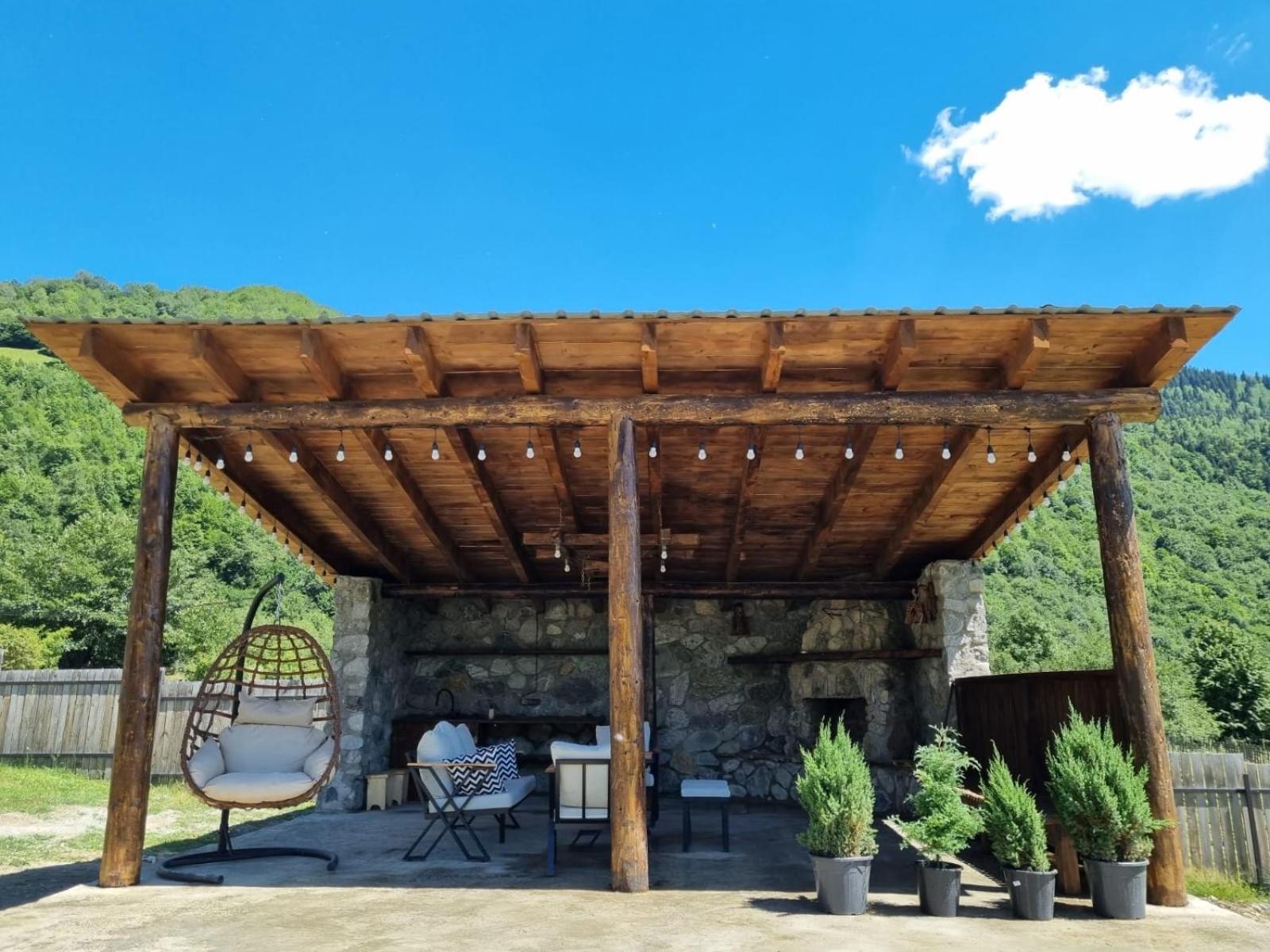 Mestia Villas エクステリア 写真
